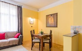 Downtown Luxury Apartment - Prague City Centre